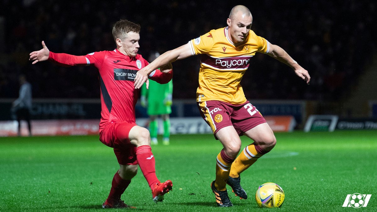 MotherwellFC's tweet photo. Ten to go.
Motherwell 2-2 St Mirren.
- Brophy's quickfire double pulls Saints level.
- Shields denied by a whisker with a front post header.
- Solholm again denied a penalty as he's held in the box.
// #MFCvSTM https://t.co/WiKX9d7Hzd