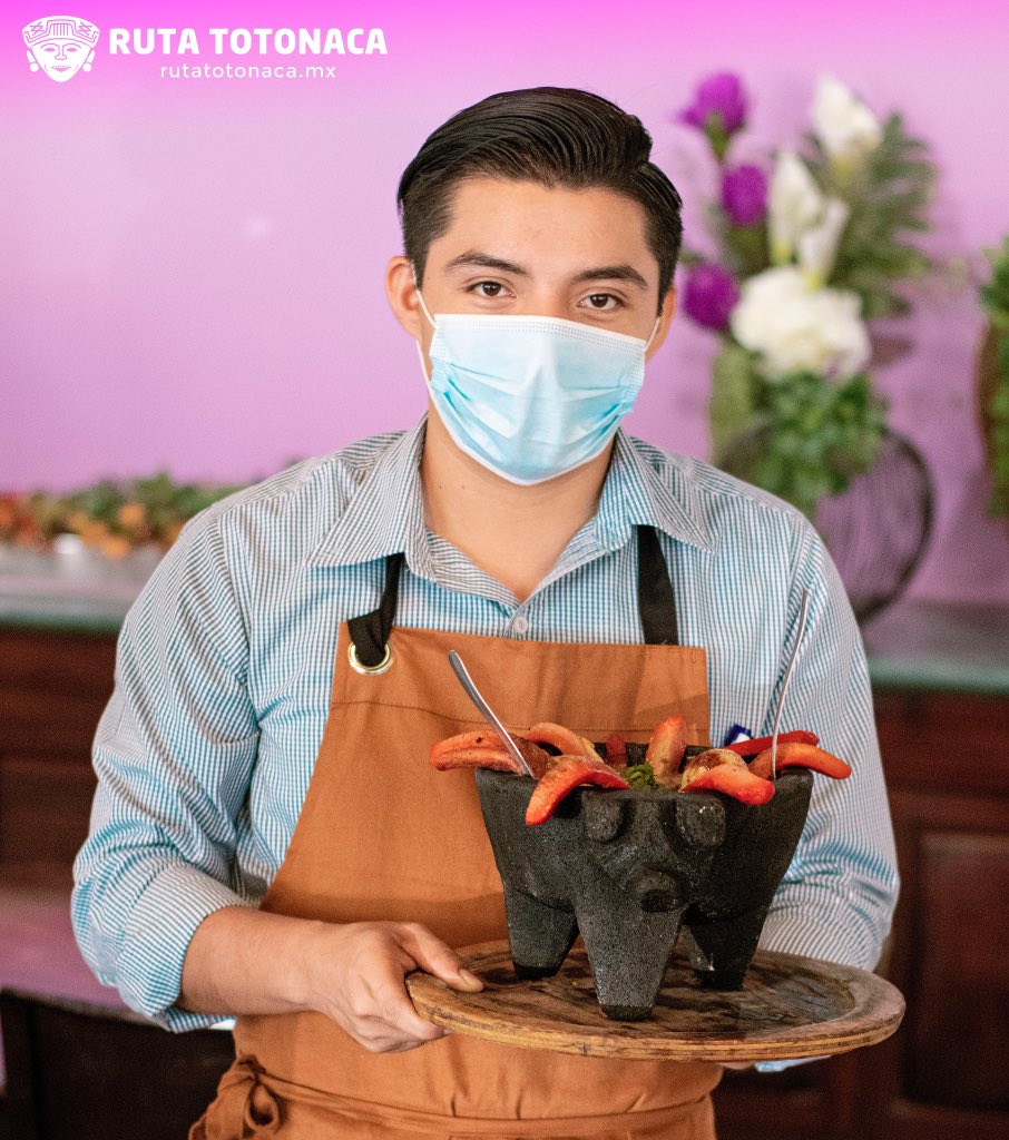 rutatotonaca_mx's tweet photo. ¿Quieres comer delicioso HOY?✨

En @fajadeororestaurante del @hotelpozaricacentro puedes consentirte con un exquisito #Molcajete 🤤

¡Buen provecho!

#RutaTotonaca🌸
.
.
.
#RutaTotonacaMX #PozaRica #HotelPozaRicaCentro #Papantla #Tuxpan #Travelera #FoodLovers #Veracruz #México https://t.co/LuxRpnoy4Y