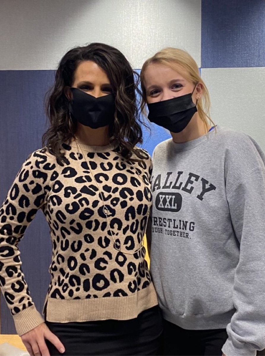 Member, Addy Baumgartner, raised $1,600 for the Stephanie Vest foundation through fundraising for Pink Week. Thank you Addy and thank you <a href="/BrookeFrost1/">Brooke Frost</a> for coming and speaking to us about the Stephanie Vest foundation!