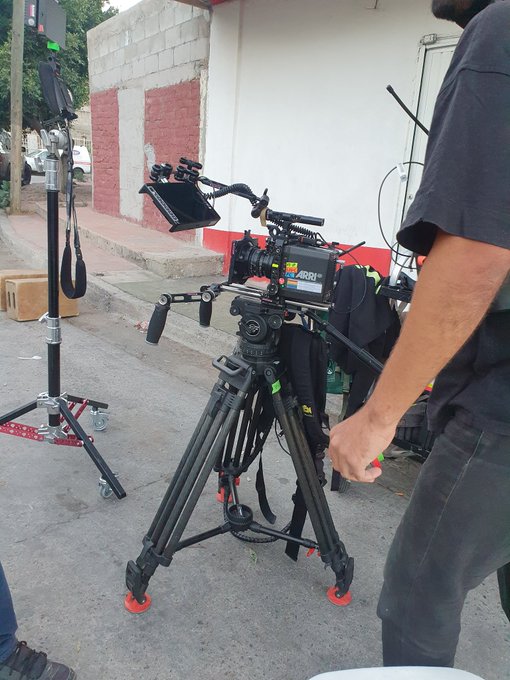 Estamos grabando la pelicula sleepwalk 🥰😍 otra mas a la lista 😁 https://t.co/HEiy3663If