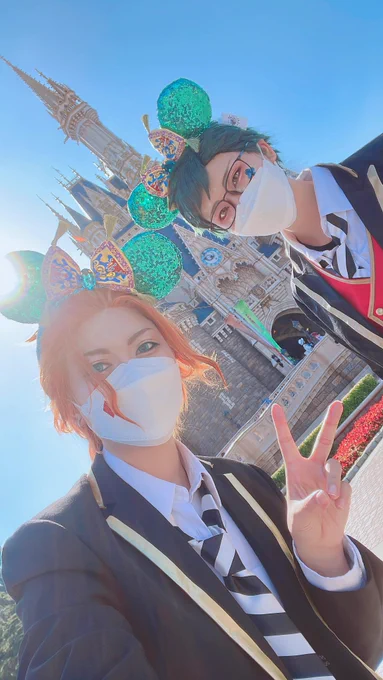 ツイステ /  10/28 #Dハロ仮装2021 

トレイくんとインパ中〜!🥳✨

👻🎃
ケイト♦️女将
トレイ♣️まひろ 