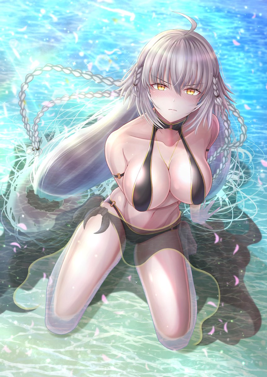 QueenOfLilith's tweet photo. ¿Que diablos miras? ¿Nunca has visto una mujer en traje de baño en el mar o que? https://t.co/M5LgwCncRB
