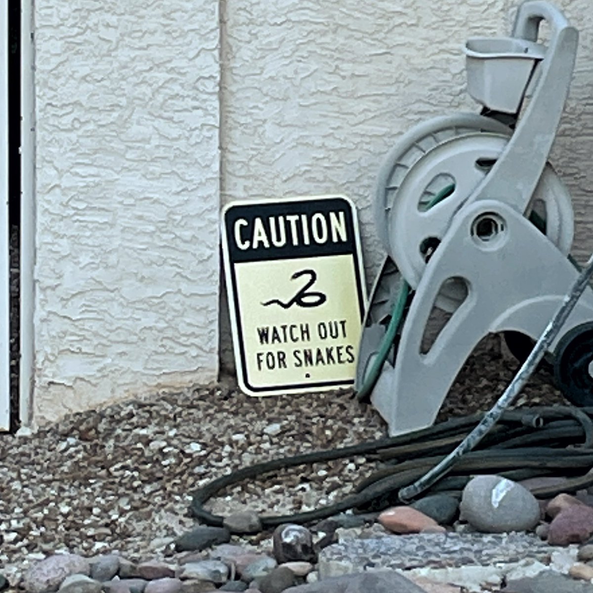 JohnBarentine's tweet photo. Signs that one is wont to see in my neighborhood. ๐
#TucsonProblems https://t.co/ddUrvxdcuh