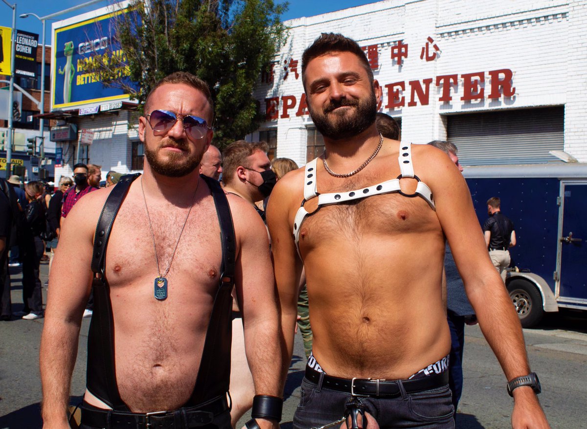 GaydianPhotos's tweet photo. MegaHood 2021 Folsom Street Fair
#FolsomStreetFair #megahood2021 https://t.co/klZVMKkZtD
