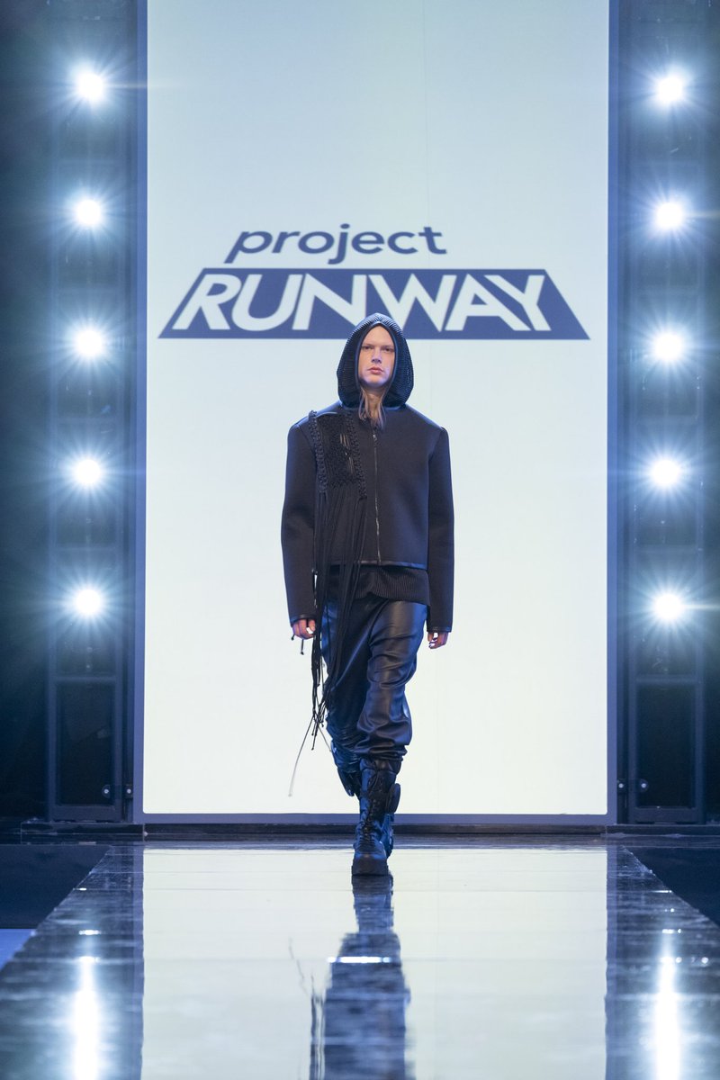 tyce's tweet photo. Streetwear challenge ✅ @ProjectRunway #model #projectrunway #tycegreen #tyce https://t.co/dZ3Y1V5Ss9
