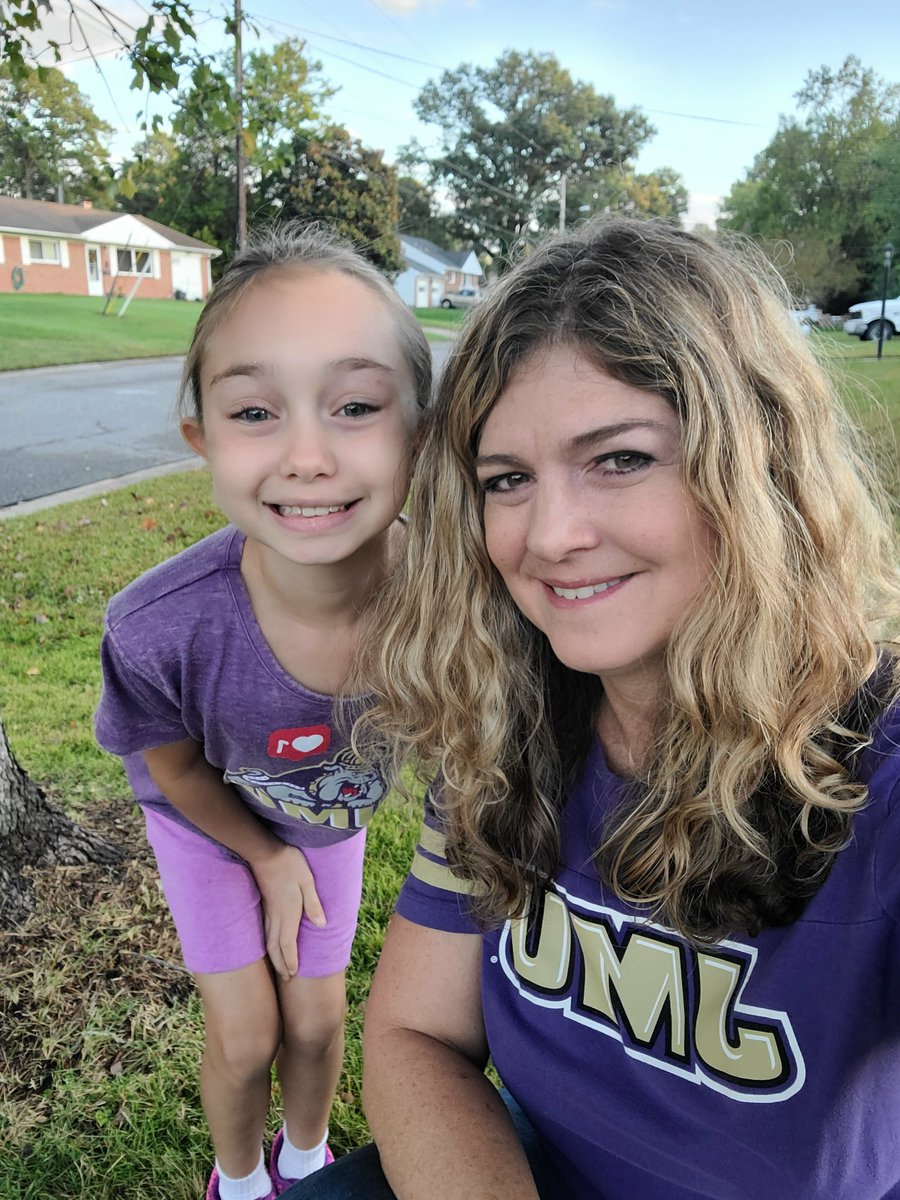 MathNerdCoop's tweet photo. We wore our JMU attire yesterday for Team Jersey Day. ("We are teaming up against drugs.") ๐๐
@Thalia_Ele @piccoli_heather
@sheabeteachin @JMU @JMUAlumni
#RedRibbonWeek #justsayno
#RedRibbonWeek2021
#webleedpurple ๐ #goDukes ๐๐ #futureduke #everydayisagooddayforJMUattire https://t.co/qko9FL4dpU