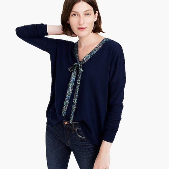 RiVerinmotion's tweet photo. So good I had to share! Check out all the items I'm loving on @Poshmarkapp #poshmark #fashion #style #shopmycloset #jcrew #lambertsontruex #aritzia: https://t.co/gTAXoiRbuu https://t.co/JAanOUEfE6