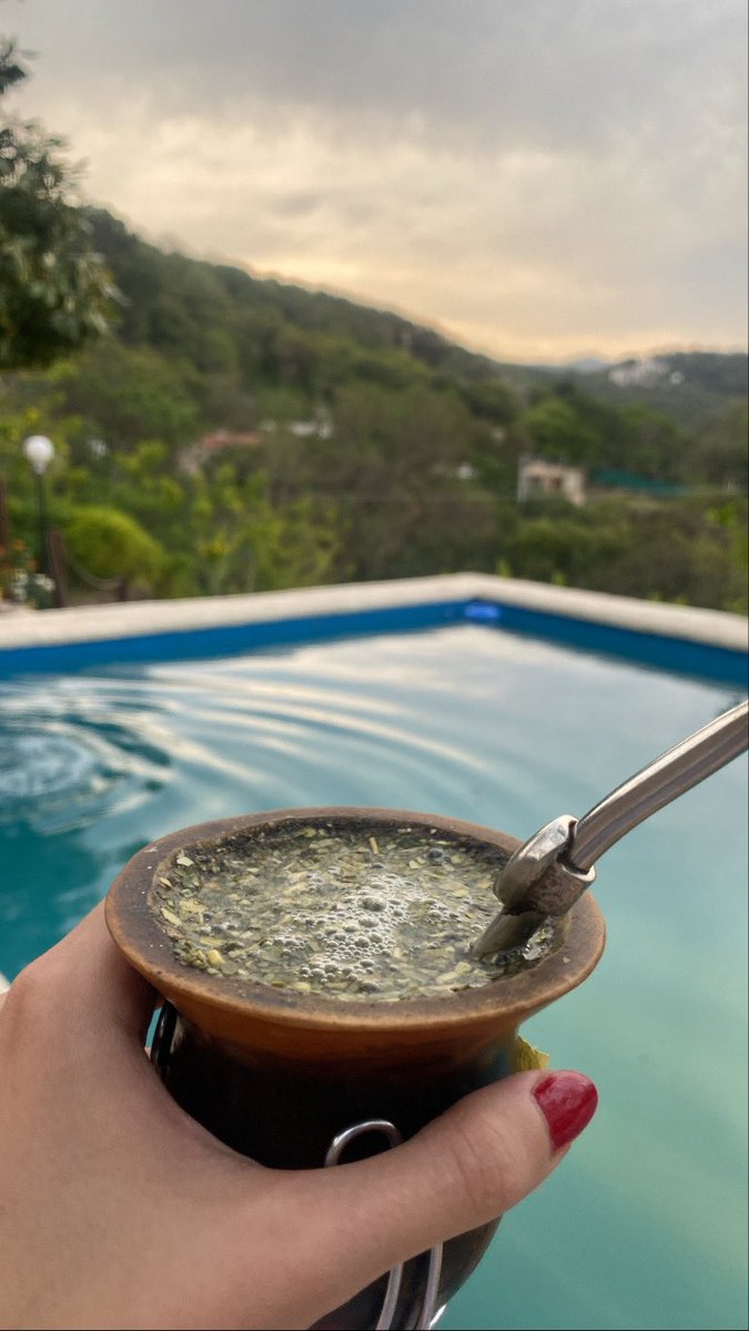 Lo único lindo del calor son las tardecitas así, eso no se discute