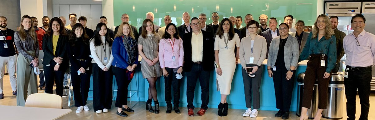 hutchonthehill's tweet photo. First time together, SAP Services aka the “Adoption Team” in Canada - focused on accelerating outcomes and driving customer success #safereopening #newnormal #gcdigital #cdninnovation #sap #diversitydelivers 👊😊👊 @silviobessa https://t.co/CoC9Ws4Oqk