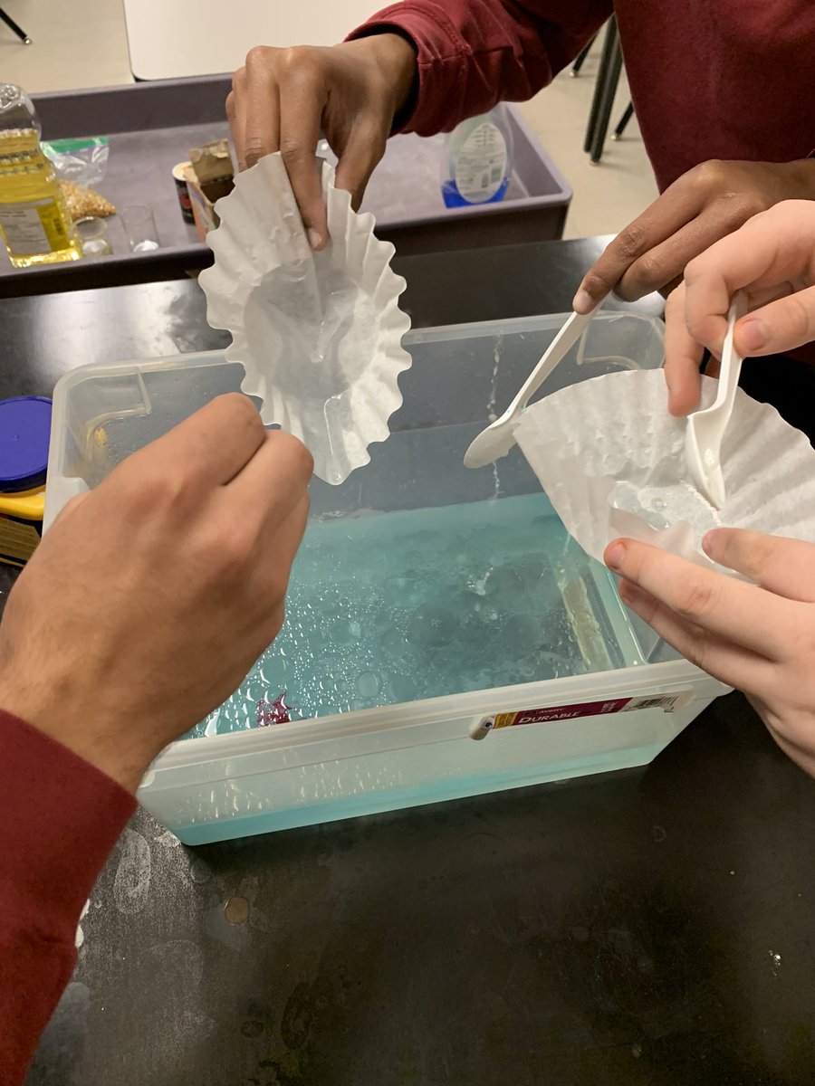 Cleaners and polluters activity… The grade 11s have been learning how difficult it can be to clean up an oil spill🚢🌊