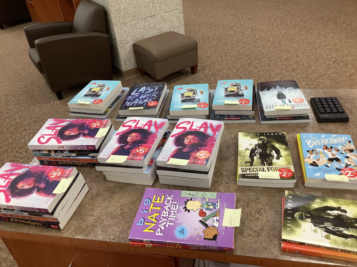 librarywsms's tweet photo. Thank you SMS families for your wonderful support of the book fair. We reached our goal! The library is excited to share some of our profits with our wonderful ELA teachers. @WSMSwolves https://t.co/dCSbiWi417