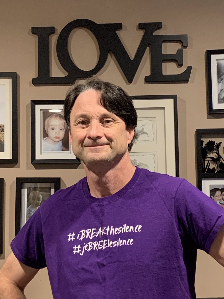 We all have a part to play in protecting and supporting the youth in our community that face challenges. Today I dress purple to show my support .Dress Purple day 2020
#IDressPurpleBecause #ibreakthesilence <a href="/WindsorEssexCAS/">WindsorEssexCAS</a> <a href="/ConnectionsEYFC/">Connections Early Years Family Centre</a>