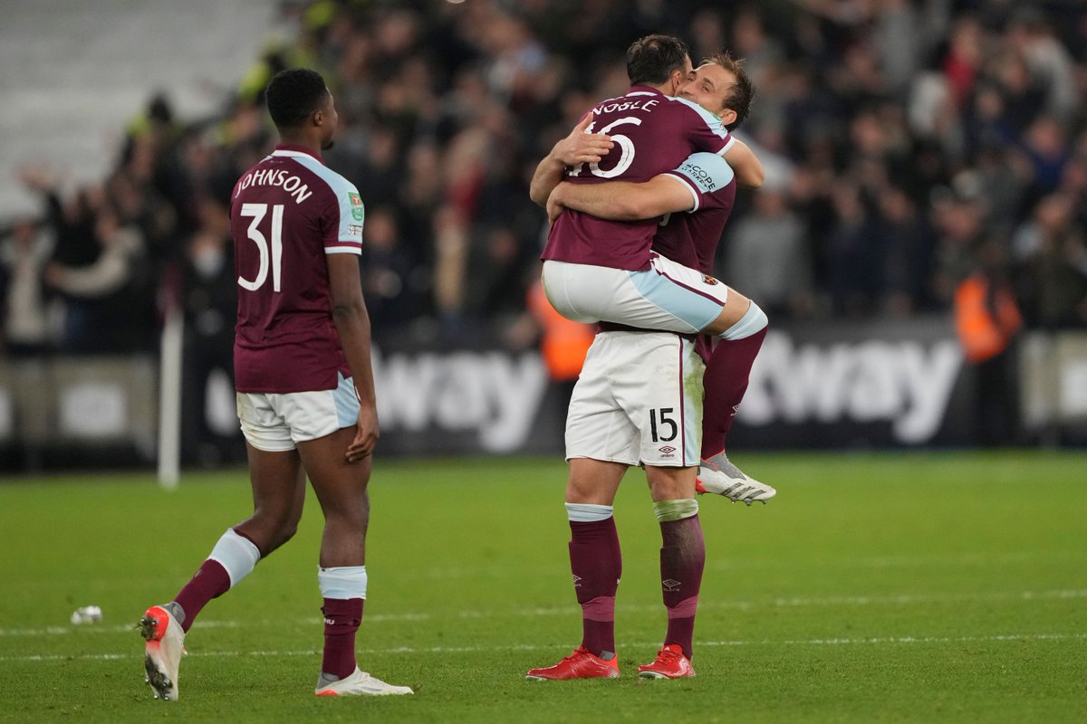 WestHam's tweet photo. The skipper enjoyed that one ❤️⚒ https://t.co/peCcPeFtRP
