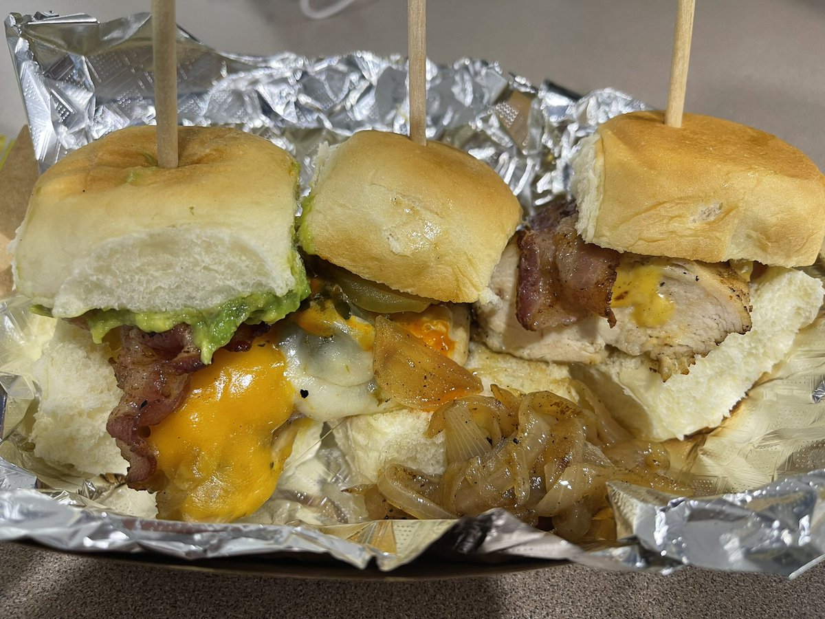 genevie79cr's tweet photo. Today’s lunch from @ProviderSlider did not disappoint! Thank you to #TCIS for 2 days of professional learning, collaborative planning time, and delicious meals for lunch!! The #CowboyfromHell is a must try! @ajuarezep21 @melissamcova https://t.co/TuqTYwfR6V