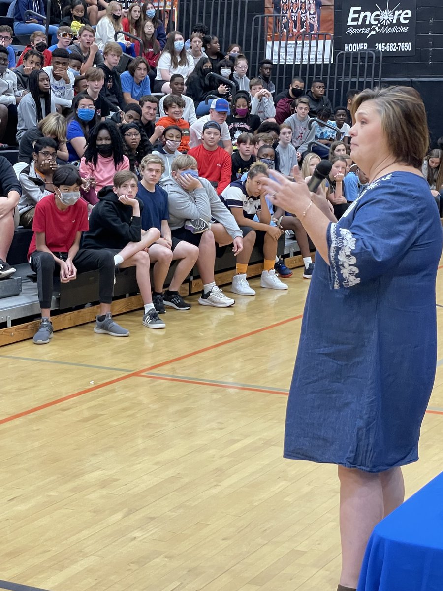 ABC_underage's tweet image. Under Age, Under Arrest presented a program to 6th-, 7th- and 8th-graders today at Bumpus Middle School in Hoover. Speakers included MADD 's Kimberly Cooper of Hoover, whose parents were killed by a drunk driver, and Lt. Jon Riley of the SBI. #ABC_underage #RFBumpus #AlabamaABC