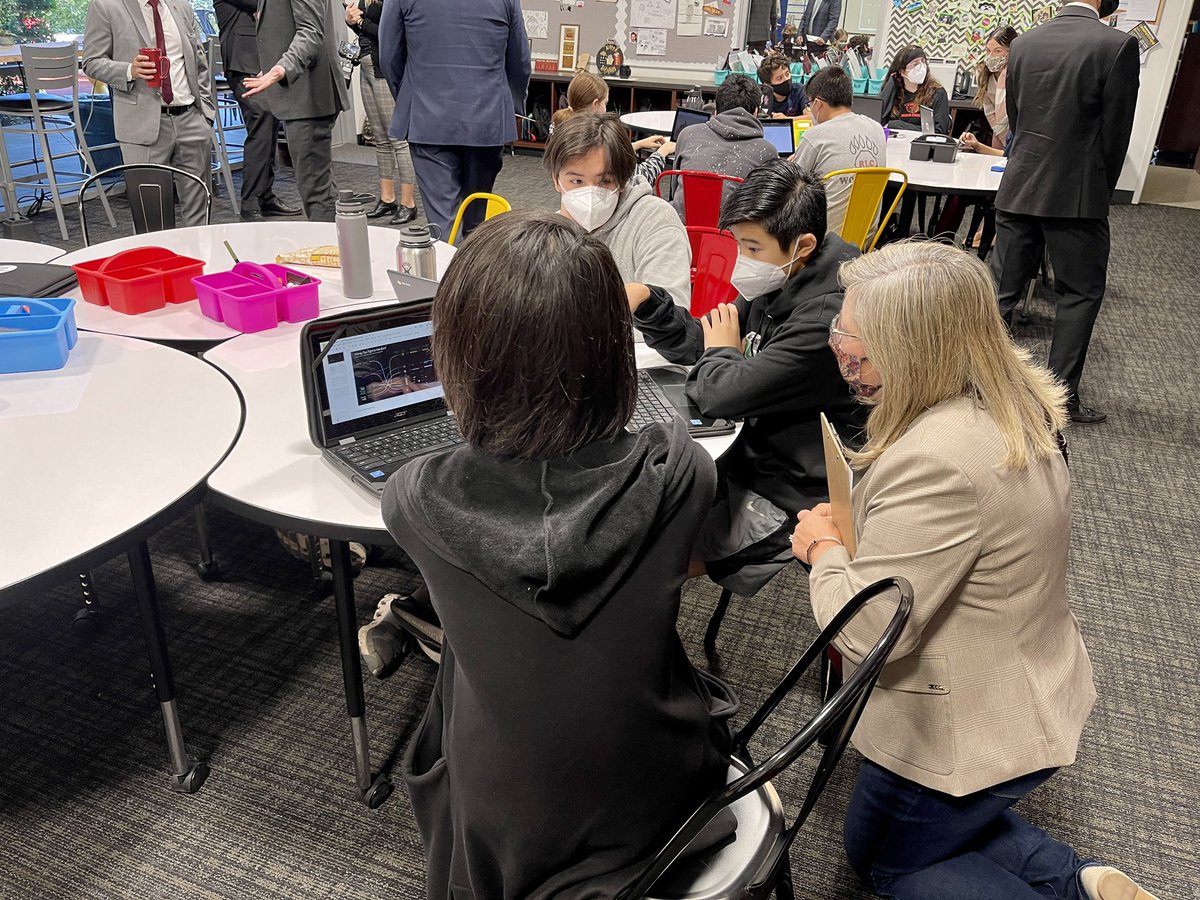A great learning walk &amp; visit to <a href="/RanchoLC_AUSD/">Rancho Learning Center - AUSD</a>. So many creative &amp; unique programs to support students &amp; their individual passions. From golfers🏌🏼‍♀️, learning guitar 🎸, &amp; chess♟enthusiasts, so many students able to explore so much. 👏🏻 <a href="/ArcadiaUnified/">Arcadia Unified</a> 
#imagineinquireinspire