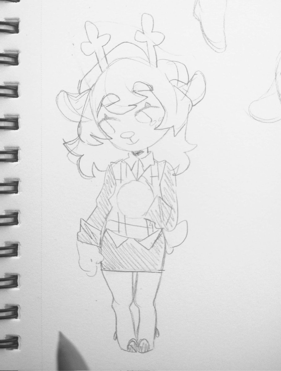 i don't like posting traditional stuff but i like posting noelle 