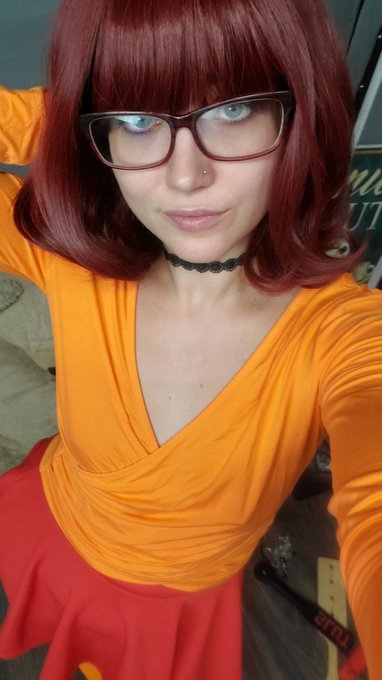 Think I found a clue 🔍 Cum see me on chaterbate tonight https://t.co/y9XH0zZYpo