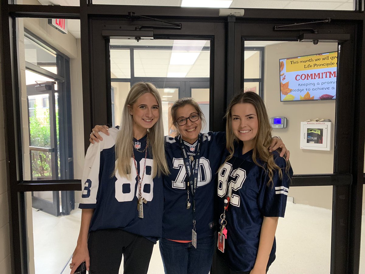 Here we are representing <a href="/dallascowboys/">Dallas Cowboys</a> for Red Ribbon Week jersey day. <a href="/dak/">Dak Prescott</a>, please retweet, so Baylor isn’t the only one that got retweets.@DCEtrailblazers
#RedRibbonWeek2021
#DrugFreeLooksLikeMe