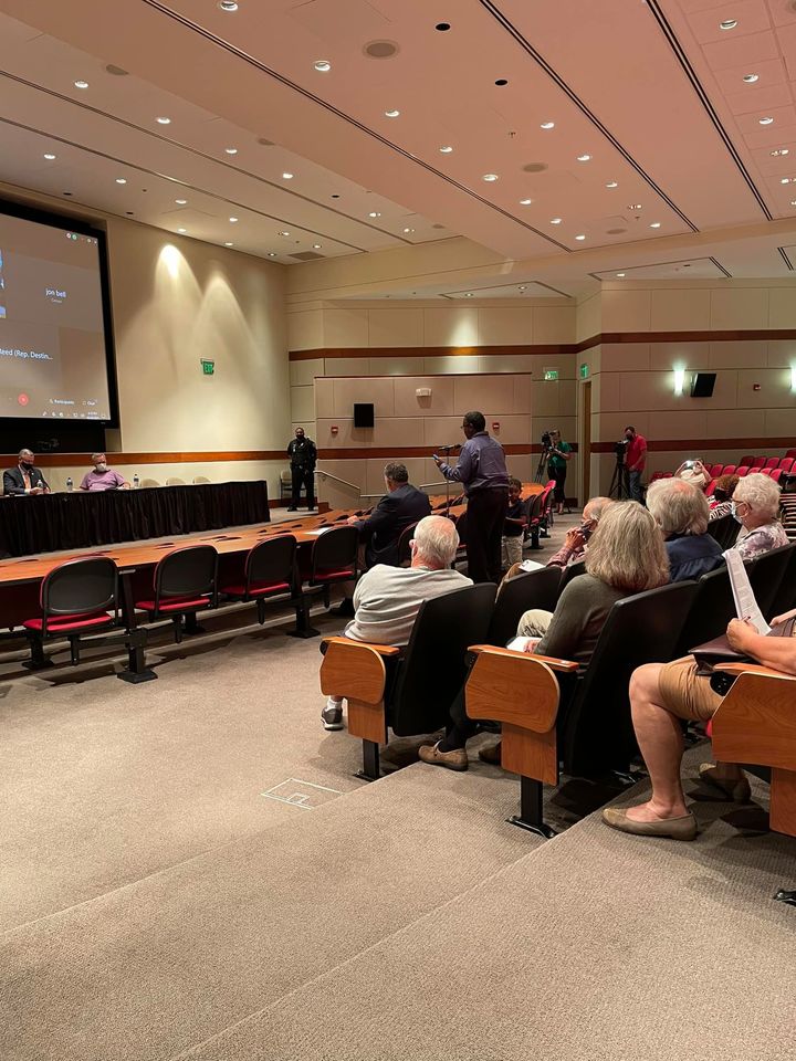 BlackVotersMtr's tweet photo. Yesterday we attended the Redistricting hearing held in Pitt County, NC!

We shall not allow unfair maps that include things like packing black voters and outright institutional racism to exist. #BlackVotersMatter #WeWantFairMaps ✊🏾 https://t.co/9Az04gClGg