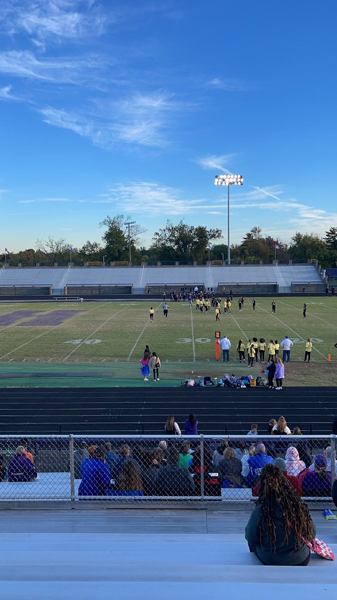 LibbyinKY's tweet photo. Powder puff
But a #MaleFail in my book. Forced all fans to one side and not a mask in sight.
Football games use both sides…..but not events for girls. https://t.co/9Dwj9Ouni4