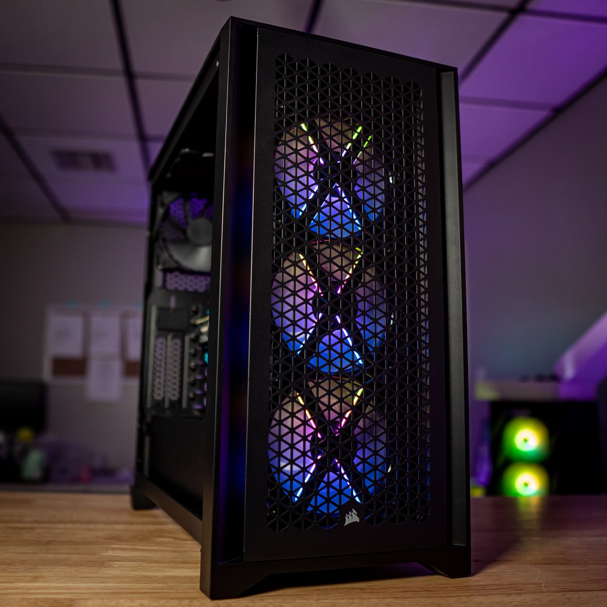 StinceBuilt's tweet image. She sure is purty, @Jew_Lee! 🔥

Who&apos;s Next?! ✅
stincebuilt.com/lets-build

#StinceBuilt #CustomPCs