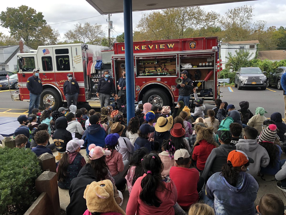 Thank you Lakeview Fire Department for your service to the community and coming to visit our school. The Ss learned so much about fire safety #lakeviewfiredepartment <a href="/MrsKarroll/">Mrs. Karroll, NBCT</a> <a href="/CornwellAveES/">CornwellAveES</a>