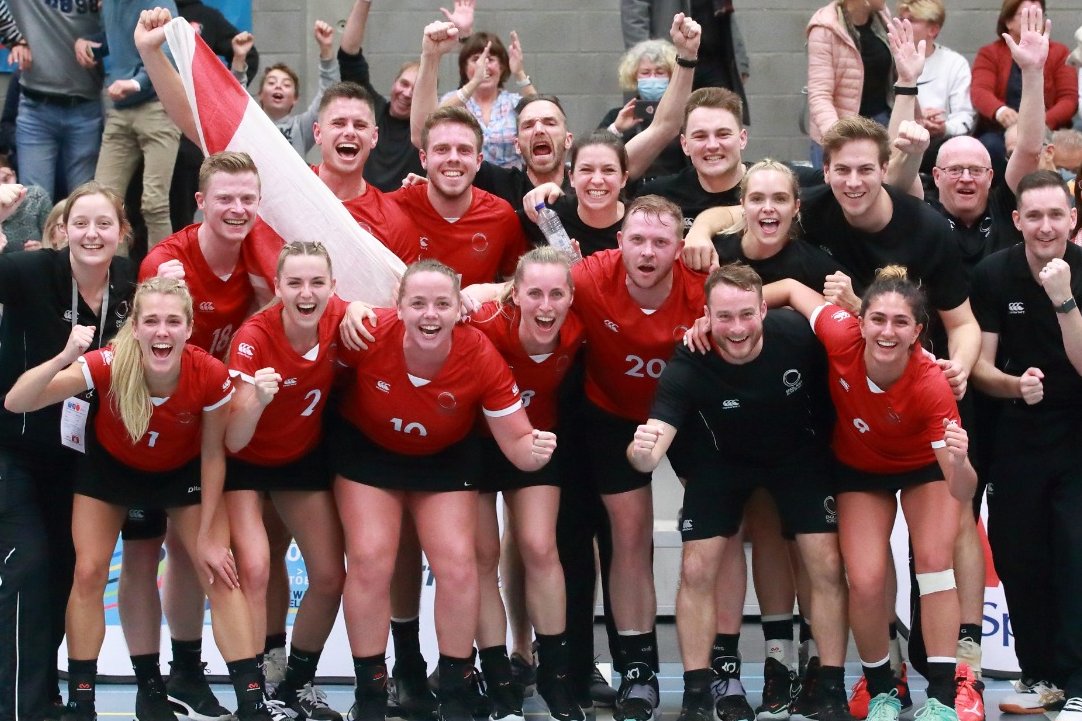 ENGLAND are through to the Semi-Final of the IKF European Championship! bit.ly/2ZzPDvG

BELGIUM vs ENGLAND | Friday 29 October | 6.15pm

#ThisIsKorfball #EKCA2021 #SportForAll #MixedGenderSport #korfball