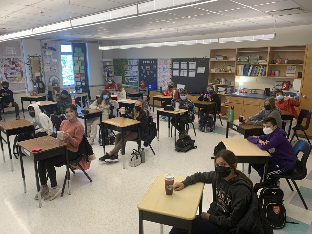 Ms_GomesR's tweet image. Hot Chocolate and Tea during our Wellness Wednesday #mindup 
thank you to @MsJVital for the lovely idea❤️