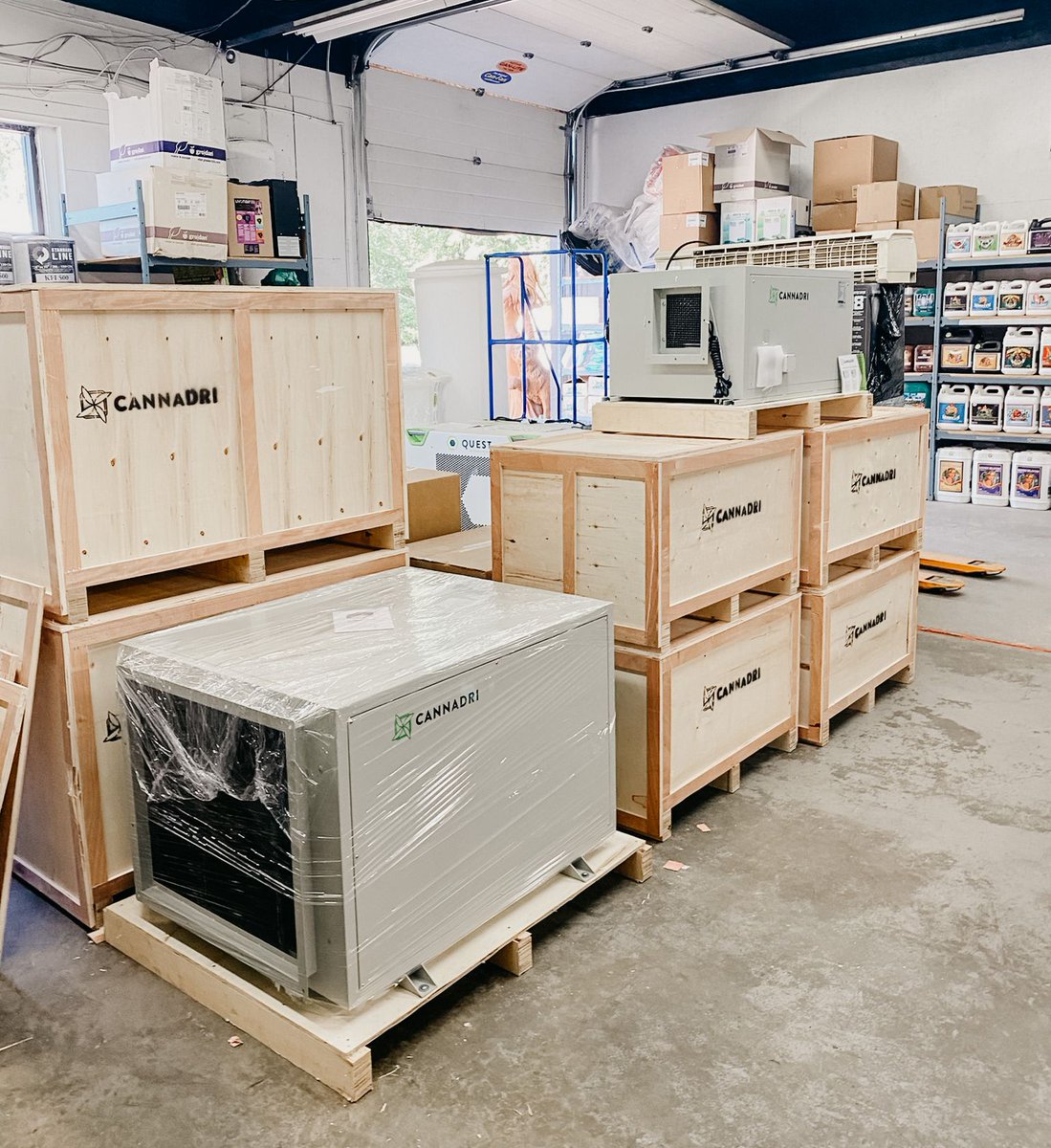 CannadriEquip's tweet photo. We have units on display at Suncoast Hydroponics! They carry an amazing selection of lights, nutrients and other hydroponic growing accessories - AND now @Cannadri dehumidifiers too! Stop in and check them out for all your grow needs. https://t.co/wnTlExyPOG