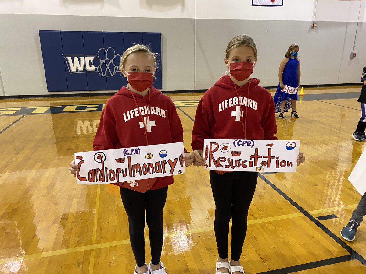 WCDS_Lower's tweet photo. Some awesome words were shared today at our annual Halloween Vocabulary Parade! 🎃👻 3rd-5th graders chose a word to describe their costume and boy were their words impressive! #WCDSLanguageArts https://t.co/y3bPaxVBfA