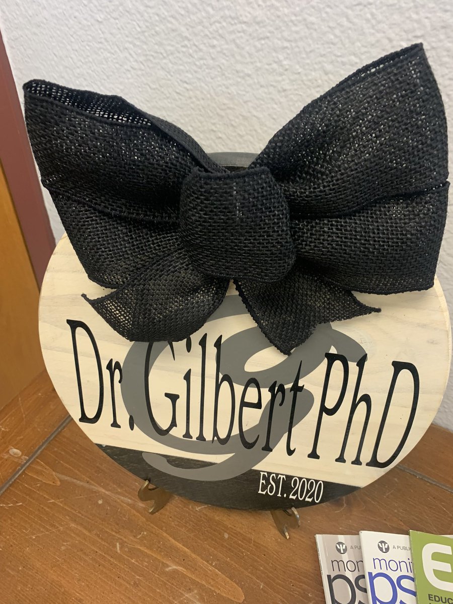 AdminLeadServe's tweet photo. Mountain Shadows Principal Dr. Gilbert and I are chatting about the importance of differentiated instruction and how she is thinking about future PD to support staff with this important instructional competency. @DVUSD #modelplcschool #leaderinmeschool https://t.co/9WKuSk8dSB