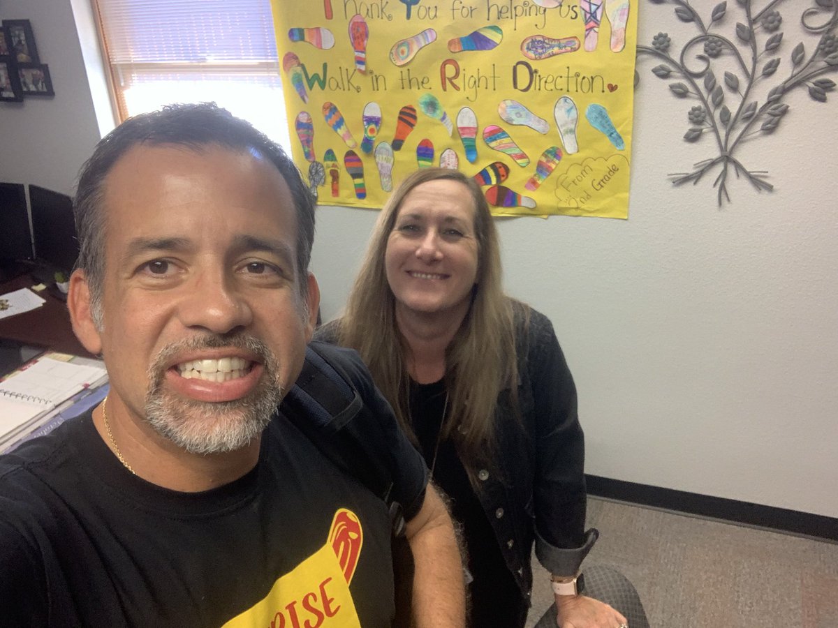 AdminLeadServe's tweet photo. Mountain Shadows Principal Dr. Gilbert and I are chatting about the importance of differentiated instruction and how she is thinking about future PD to support staff with this important instructional competency. @DVUSD #modelplcschool #leaderinmeschool https://t.co/9WKuSk8dSB