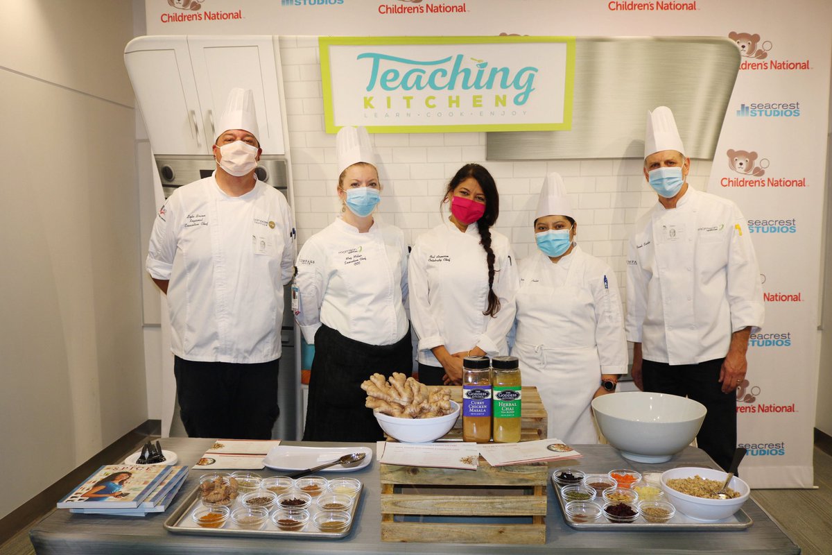 balarneson's tweet photo. Back at Children’s National in Washington DC cooking with such special kids at the Ryan Seacrest Studios. The segment was broadcast LIVE into the kids patients rooms in the hospital! ❤️ @MorrisonHC @ChildrensNatl @RyanFoundation https://t.co/p6NfE089Qf