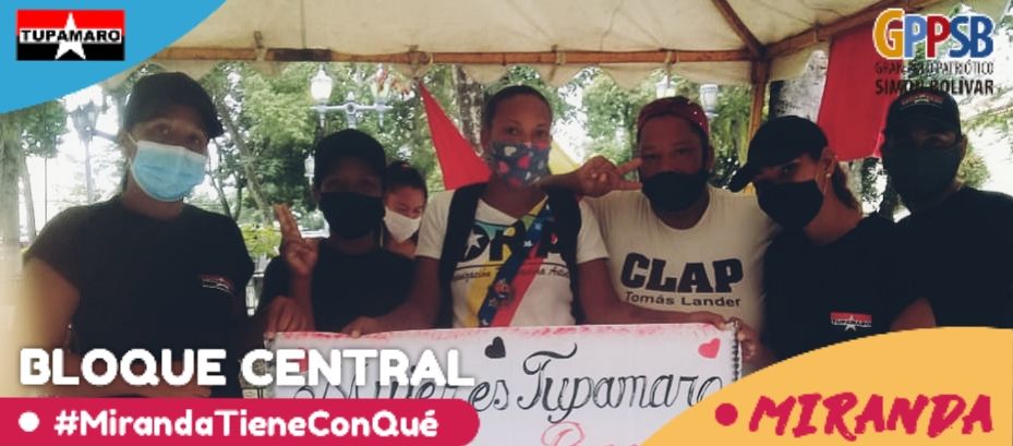 #27Oct 📸|| La militancia se hizo presente junto al Comando de Campaña municipal "Aristóbulo Istúriz", y el #GPPSB en la plaza Bolívar de nuestro mcpio. Tomas Landér,  haciendo historia con 
nuestras acciones y lucha en el territorio.
#17AñosDeRebeldia