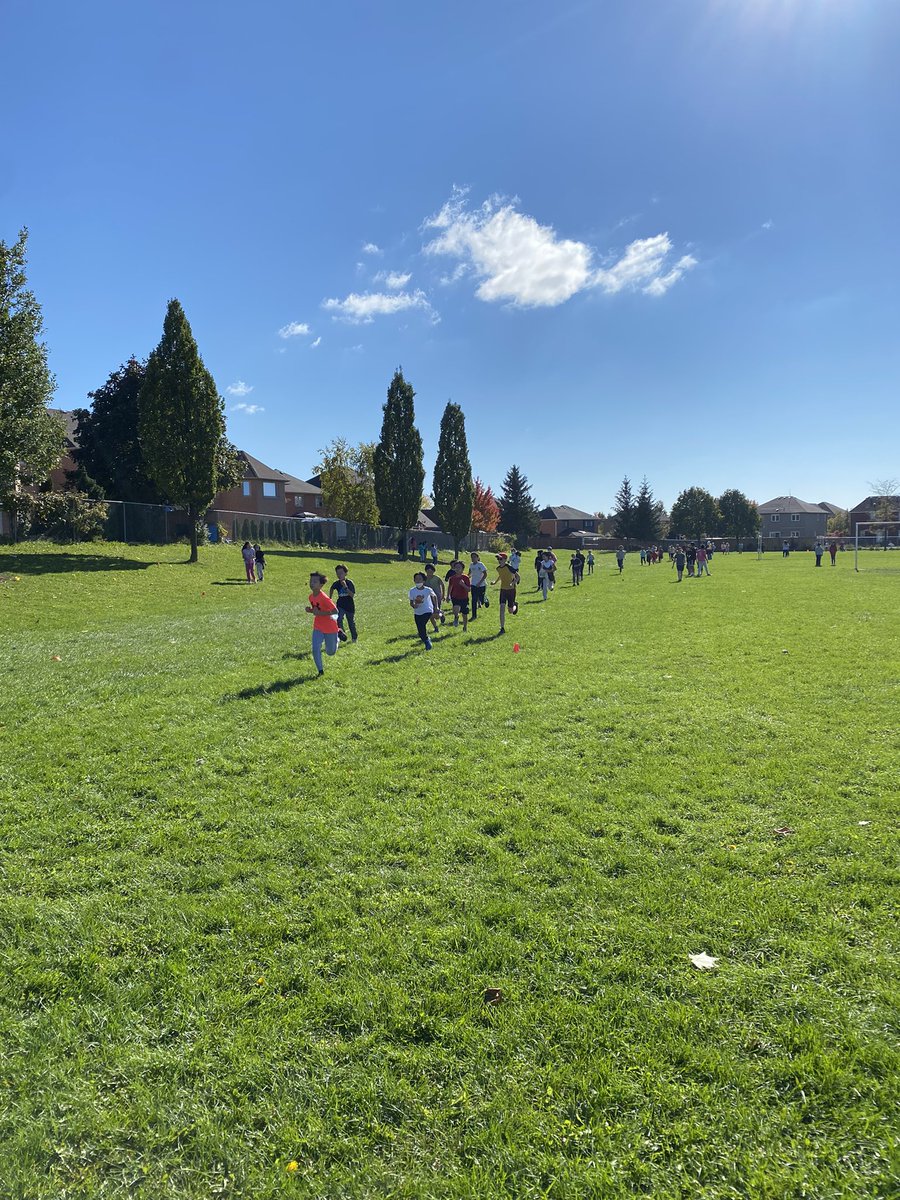 Ms Davies tweet media