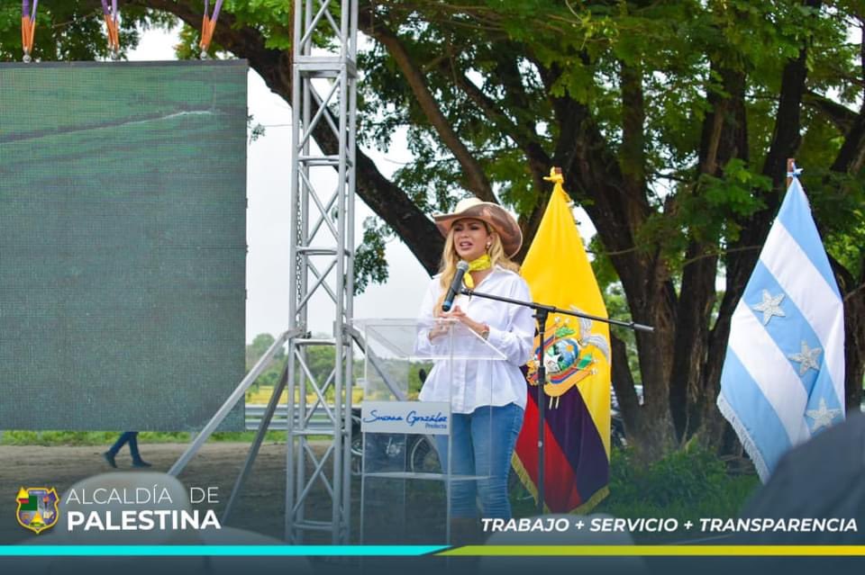 GadPalestina's tweet photo. El Alcalde Luis Castro asistió al evento de inauguración de la vía principal a Colimes y la vía de acceso principal sur que conecta al cantón Colimes con Santa Lucía. @6SusanaGonzalez @ColimesGad https://t.co/B1AIavW2CH