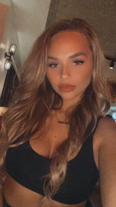 Birthday night out with my baby https://t.co/g8MSqPWxi5<a href="/tag/newprofilepic"class="tags"><span>#newprofilepic</span></a>