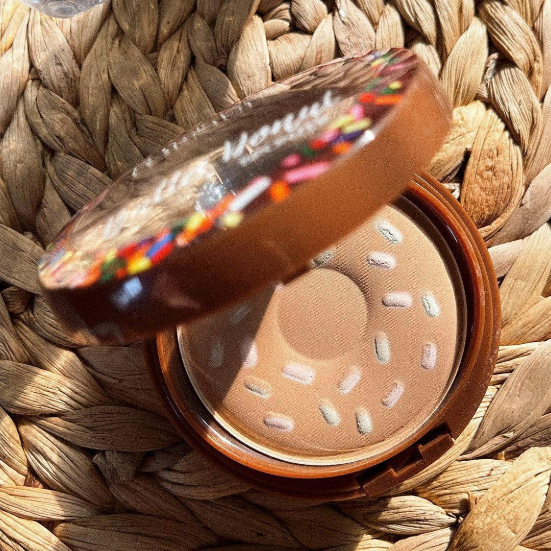 PFCosmetics's tweet photo. We donut know what we’d do without you, beauties! 🍩 @lilia_ruda shares her new favorite bronzer- Butter Donut Bronzer from our Butter Cheat Day collection. What is your favorite bronzer from our #ButterCheatDay collection? REPLY &amp; tell us! https://t.co/ly32wTusRT