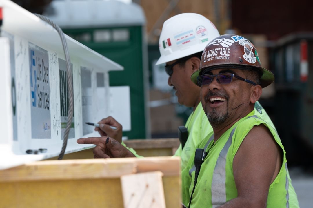 BlockClubCHI's tweet image. ComEd is looking to fill 100 openings for its 2022 training academy. Here's how to apply: buff.ly/3nEXXCy.