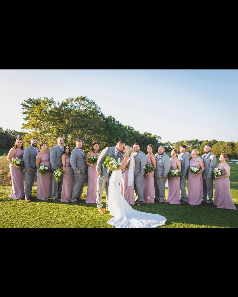 CapeClubResort's tweet photo. Wedding Wednesday! Our event spaces are perfect for any event rain or shine!
πΈ:@yourstrulymedia
#wedding #weddingideas #thecapeclub #weddingvenue #weddingdress #capecodwedding #weddinginspiration #married #weddingdesign #golfcourse #capecod #capecodvenues #weddingwednesday https://t.co/E6iAj91ahs