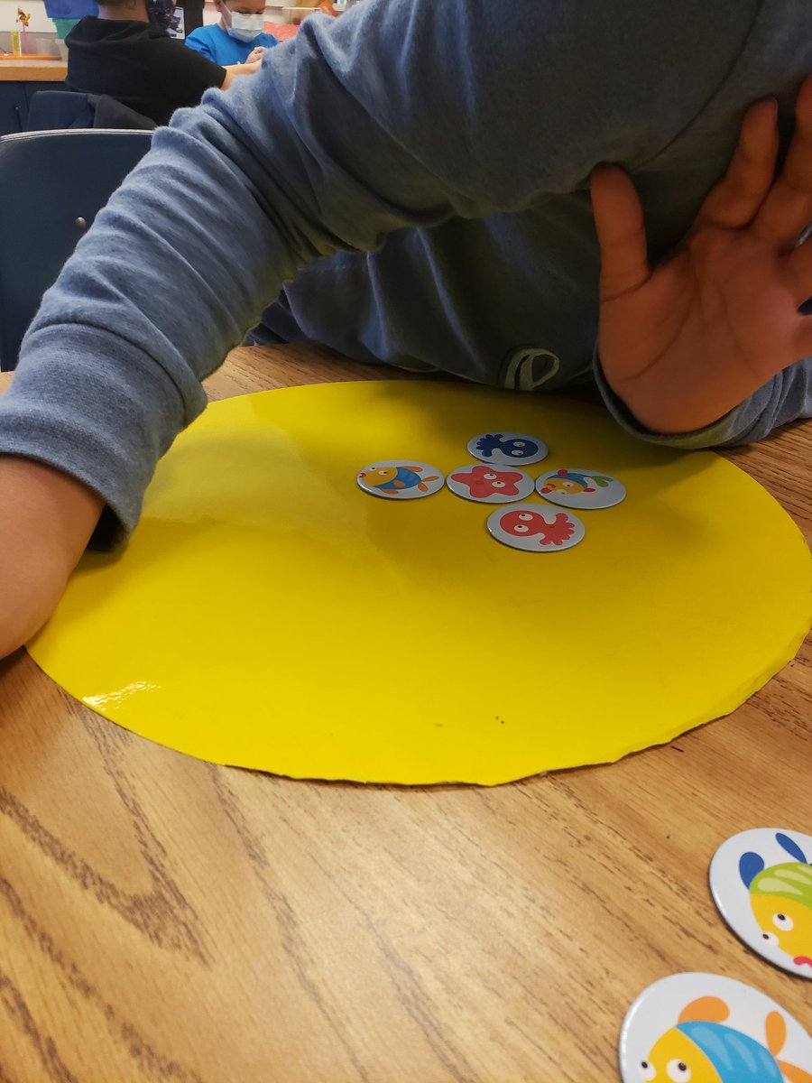MarreroMoves2PK's tweet photo. "I Sea Ten" game practicing making 10 in small groups #EnterpriseRockets https://t.co/TES3gfVGqR