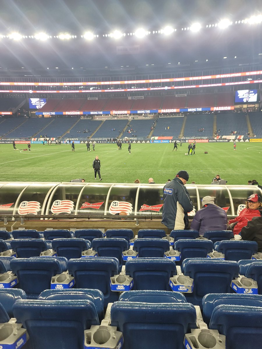 mikeD922's tweet image. Nobody here but the diehards... like a little rain is gonna stop me from seeing the supporters shield winners #NERevs #NETID
