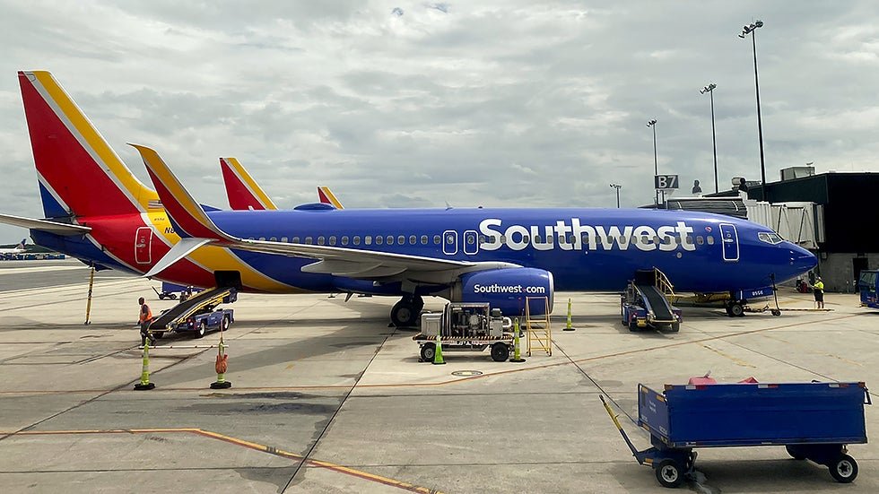 thehill's tweet photo. Judge rules Southwest can order pilots to be vaccinated against COVID-19 https://t.co/xl74hNhl5J https://t.co/MaAO542sm6