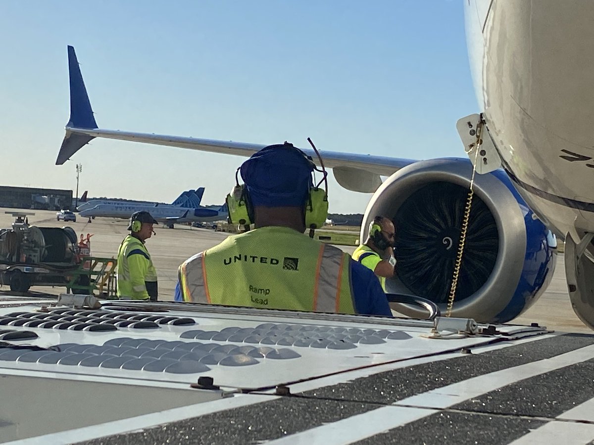 Technology making us safer.  Wireless headsets ensure we can stay in verbal contact with each other during arrival and dispatch.  An important tool available to keep us, our assets, and our customers safe!  ⁦<a href="/weareunited/">We Are United</a>⁩ ⁦<a href="/AOSafetyUAL/">AO Safety UAL</a>⁩ ⁦<a href="/philgriffith63/">Phil</a>⁩