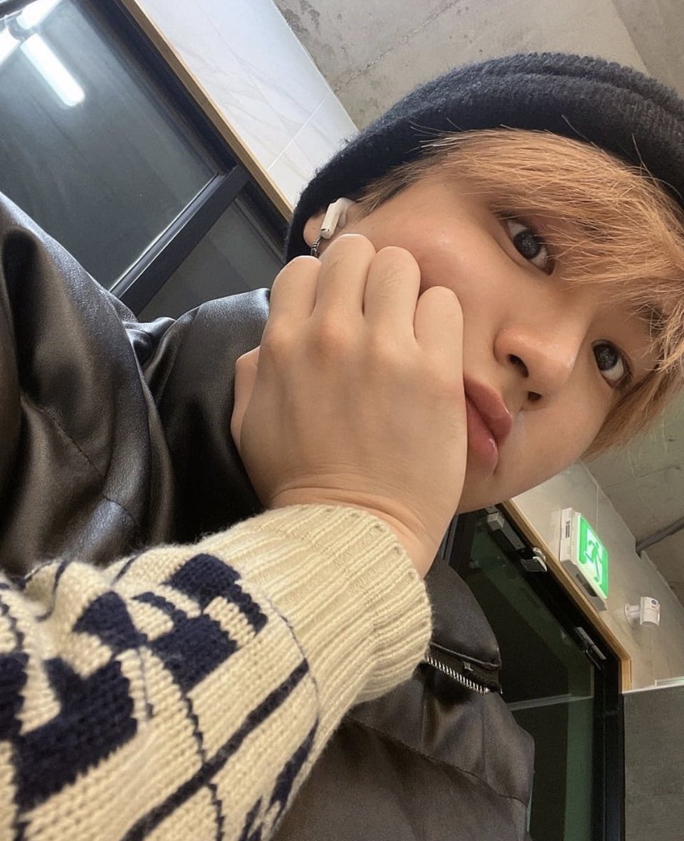 zekevalerion's tweet photo. gumoni pi, ano po breakfast niyo today? :3 https://t.co/vfJt6W5ixv