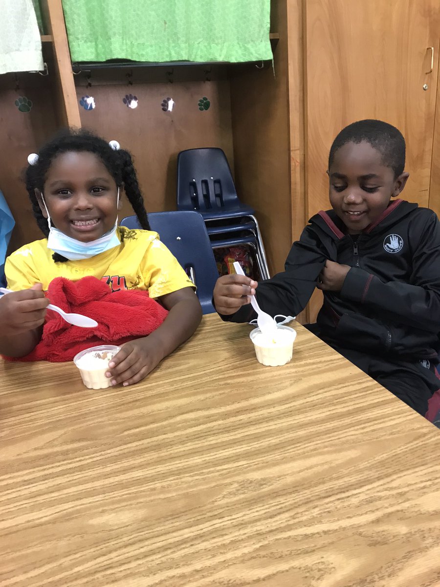 KAllenKinder's tweet photo. Our kinder cuties had a blast today with Mrs. Scott @Newton4H! We read @violavbutler “Chucks Ice Cream Wish (Tales of a Dairy Godmother). They loved retelling the story, learning all about science, and especially the ice cream! @ARES_HCS @OlenkaGolden https://t.co/mQYmb5P6Ja