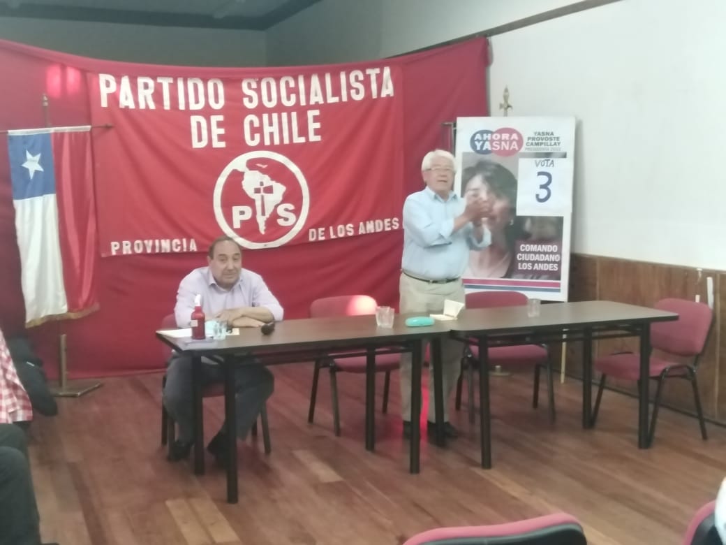 LucianoValleA's tweet photo. Ahora en reunión con l@s compañer@s @PSChile de la provincia de #LosAndes
Concordando acciones y temas de campaña a nivel local: la crisis hídrica, nueva region, un nuevo sistema de pensiones, la refundación de Carabineros, entre otros temas abordados
#PuebloSocialista
#TengoFe https://t.co/sVkYs7v1Jp