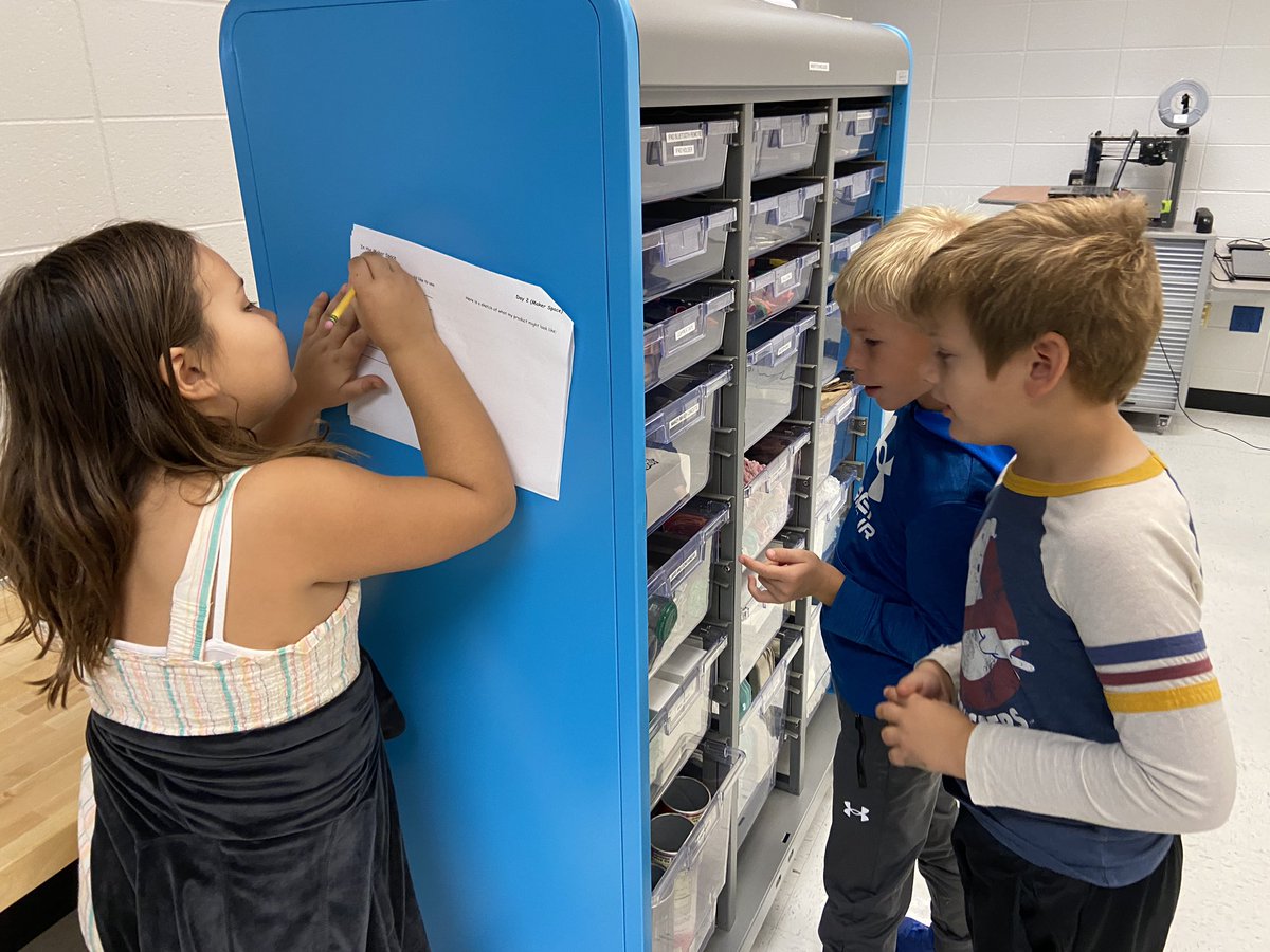 SchlieReed's tweet photo. @ElmwoodSDNB 2nd graders working with @kelliarado learn about the #makerspace and explore/select materials to use to make a #prototype of their design @SDNBSchools #SDNBLearns https://t.co/I1ySZfZd5p