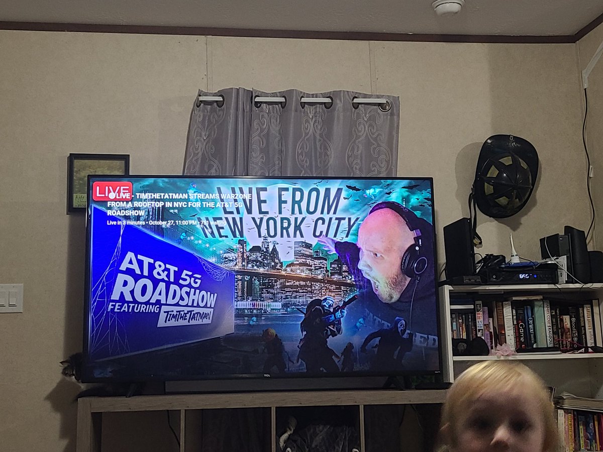 Kissfreak242's tweet photo. Got all 5 kids wating to watch @timthetatman from New your city! Been watching this man 8 years, It's amazing how far the stream has really come, love ya brother https://t.co/qxoyU83xmP